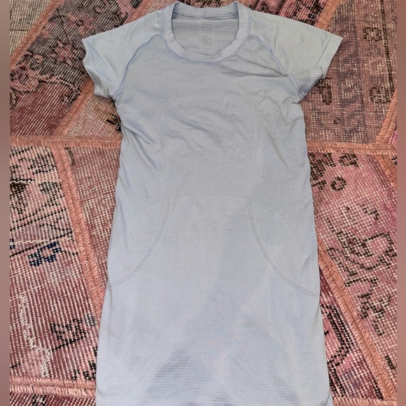 lululemon shirt - Picture 1 of 2
